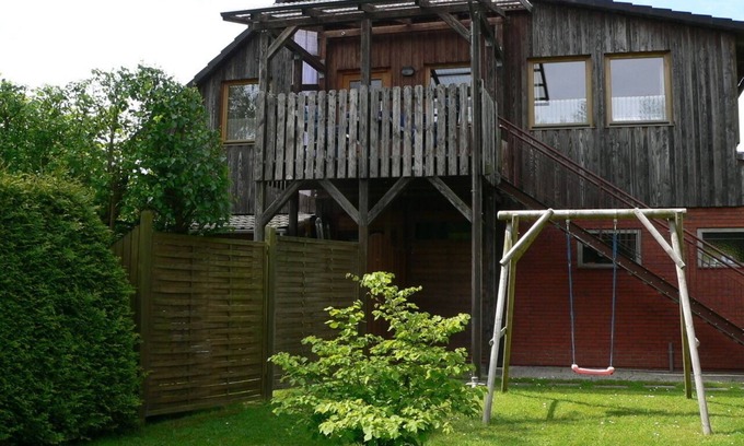 Victorbur Apartment | Family-Friendly Apartment for 4 in Südbrookmerland