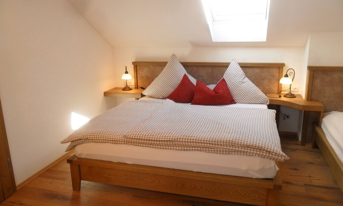 Berchtesgaden Apartment | Cozy Vacation Apartment Frauenschuh for 1-3 Guests