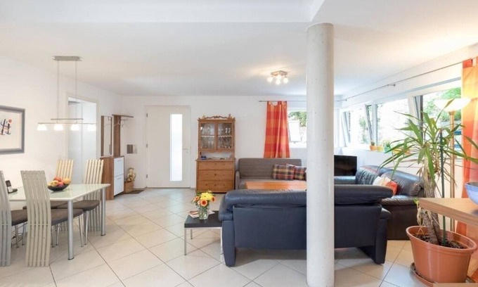 Ueberlingen Apartment | Cozy Oceanfront Apartment for 6 Guests in Überlingen