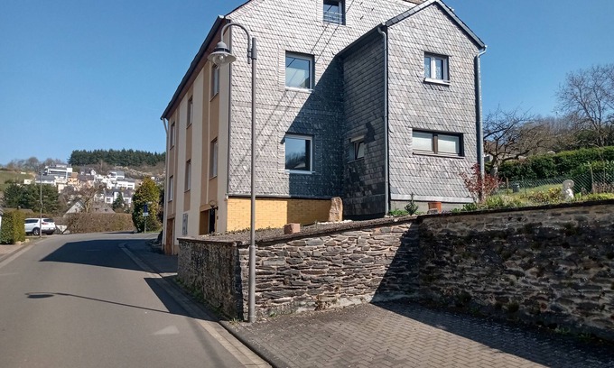 Mertesdorf Apartment | Ideal Apartment for 4 Guests in Mertesdorf - Perfect Family Stay