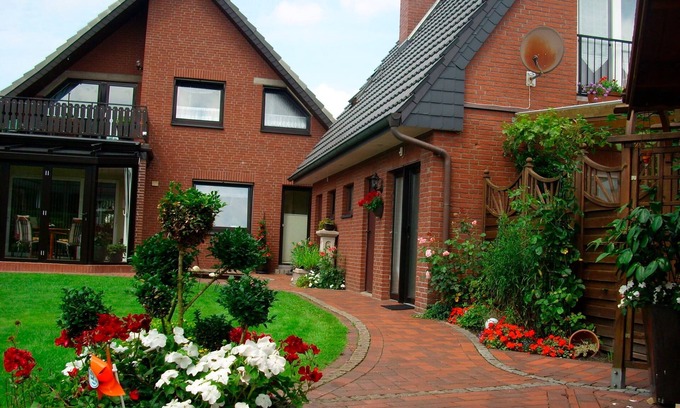 Papenburg Apartment | Cozy Apartment for 2 Guests in Papenburg with Kitchen