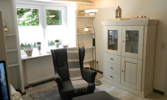 Moehnesee Apartment | Cozy Apartment for 4 Guests with Ocean View in Möhnesee