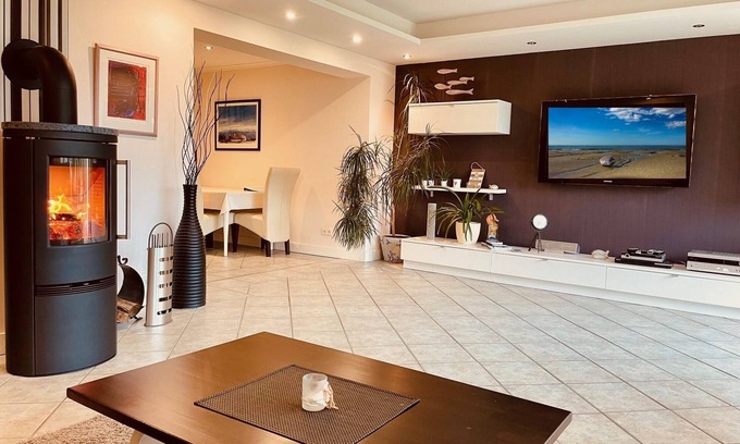 Almdorf Apartment | Cozy Oceanfront Apartment for 4 Guests in Almdorf