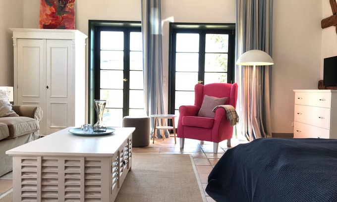 Blowatz Apartment | Cozy Apartment for 2 Guests with Ocean Views in Blowatz