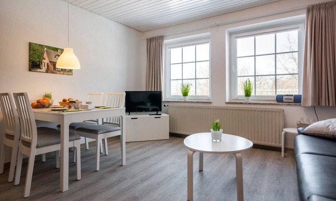 Albertsdorf Apartment | Cozy Apartment for 3 with Oceanfront Views in Fehmarn