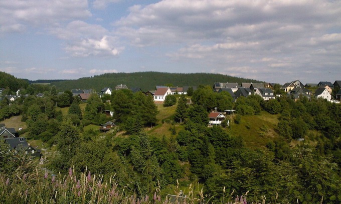 Lauscha Apartment | Cozy Apartment for 2 with Ocean View in Lauscha