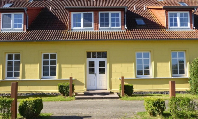 Gingst Apartment | Oceanfront Apartment for 4 Guests in Gingst, Relax & Enjoy