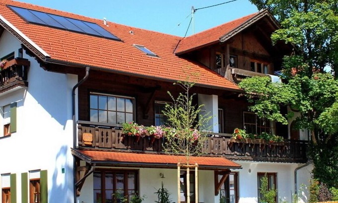 Prem Apartment | Family-Friendly Apartment for 6 Guests in Beautiful Prem