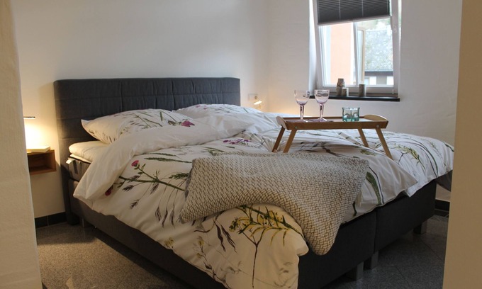 Pommern Apartment | Cozy Pommerbach EG Apartment with Kitchen & Breakfast