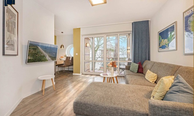 Koserow Apartment | Oceanfront Apartment Upper Deck with Pet-Friendly Amenities