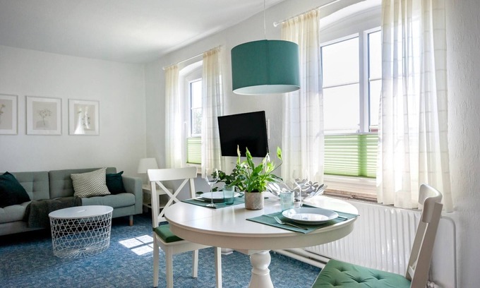 Albertsdorf Apartment | Cozy Oceanfront Apartment for Two in Albertsdorf