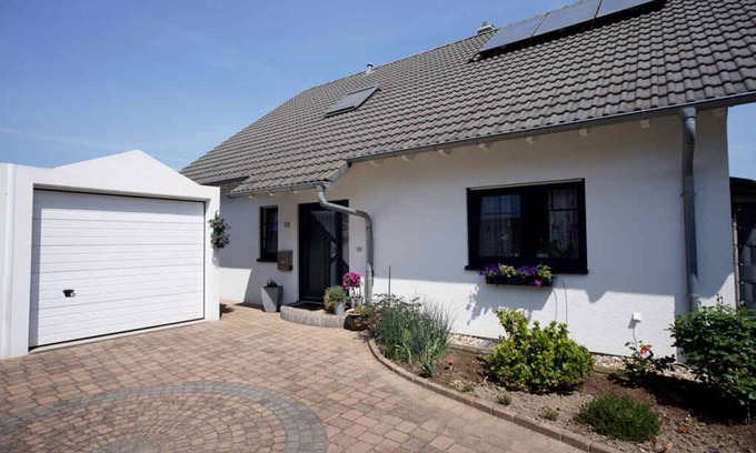 Till-Moyland Apartment | Guest Rated 10/10: Family-Friendly Vacation Apartment Till