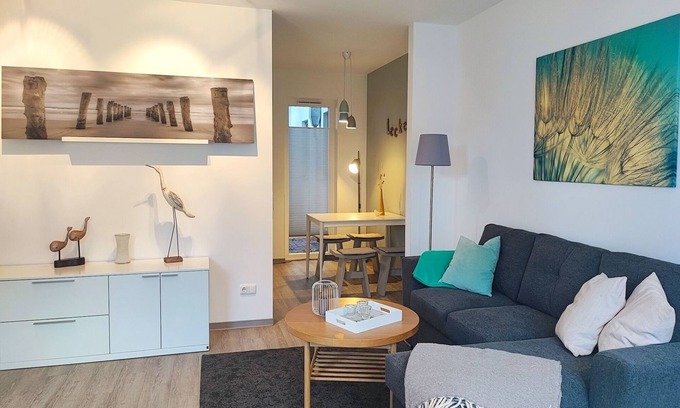Eckernfoerde Apartment | Spacious Apartment for 5 Guests in Eckernförde - Perfect Getaway