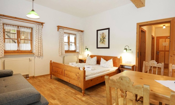 Segeten Apartment | Relax and Unwind in "Innenhof" Apartment with Terrace