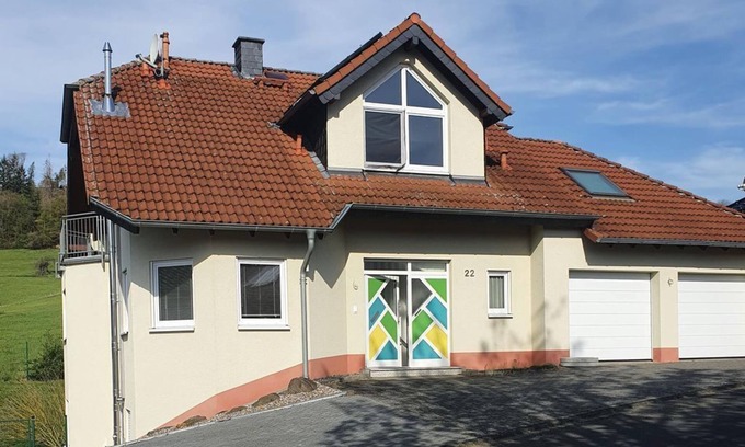 Hausen Apartment | Cozy Ocean View Apartment Bunter Hund - Family Friendly Retreat