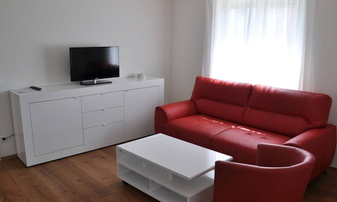 Langenargen Apartment | Guest Rated 10/10: Cozy Apartment Laura with Breakfast