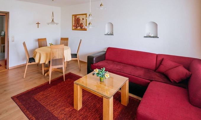 Langenargen Apartment | Spacious Family Apartment at Rosenstraße 10 - Ideal for 6
