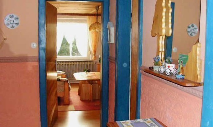 Warsingsfehn Apartment | Inviting Apartment East Frisian Parlor in Moormerland