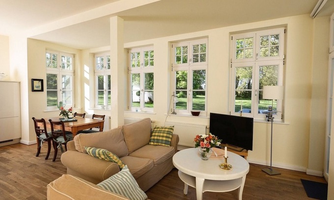 Grubnow Apartment | Cozy Oceanfront Apartment for 4 Guests in Neuenkirchen