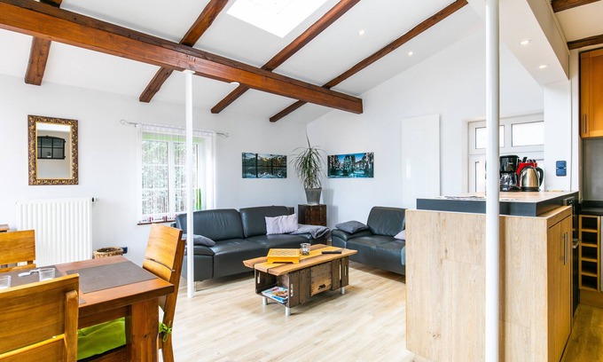Bachenbrock Apartment | Oceanfront Apartment for 3 Guests in Steinkirchen