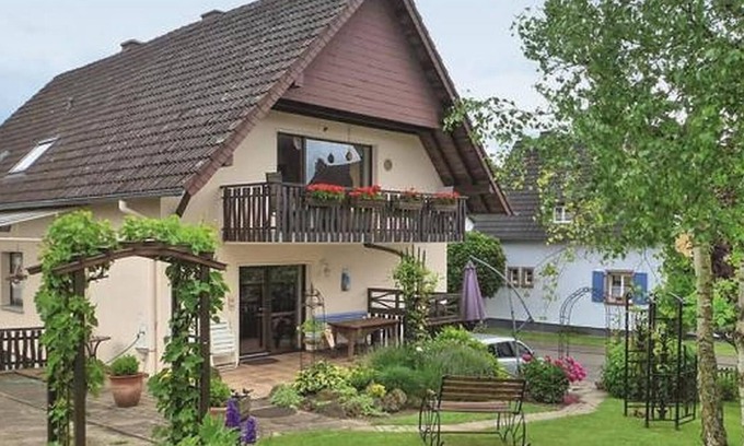 Lissendorf Apartment | Relaxing Ocean View Apartment - Family-Friendly Getaway
