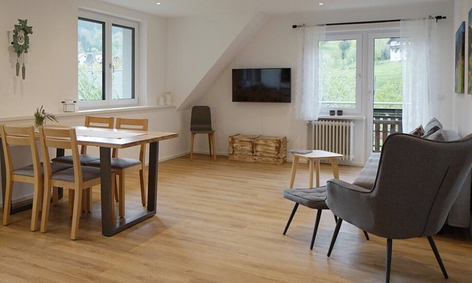 Haslachsimonswald Apartment | Guest Rated: Gummeneck Apartment with Kitchen & Breakfast