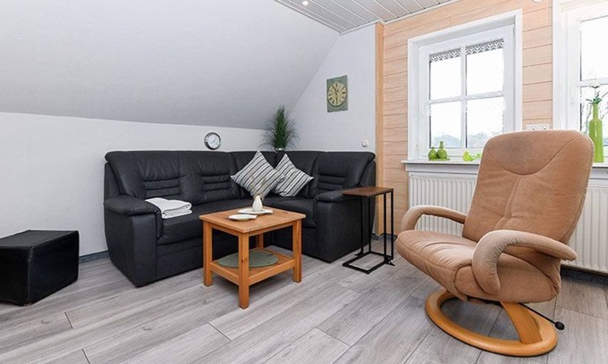 Neu Augustengroden Apartment | Ideal Family Escape at Haus am Deichtor in Wangerland