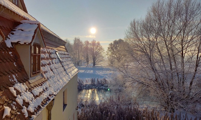Plessa Apartment | Historic Watermill Vacation Apartment with Ocean View & Hot Tub