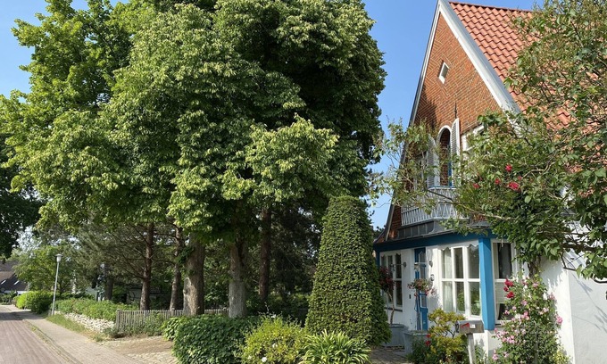 Worpswede Apartment | Premier Apartment in the Heart of the City with Pool