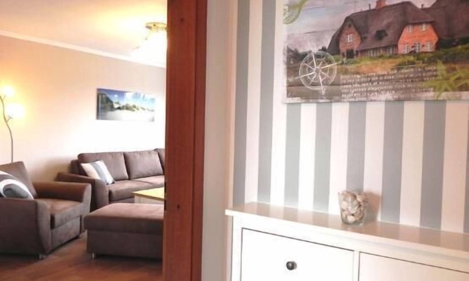 Wittduen Apartment | Cozy Jessen's Wattblick: Oceanfront Retreat with Pets Welcome