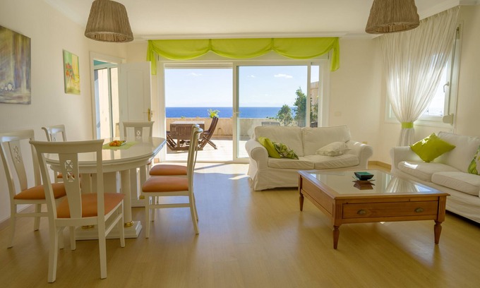 Radazul Apartment | Top-Rated Vacation Apartment La Nea in Radazul