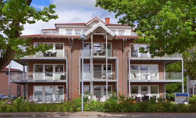 Lauterbach Apartment | Sea View Apartment Near the Harbor - Hafenresidenz Lauterbach