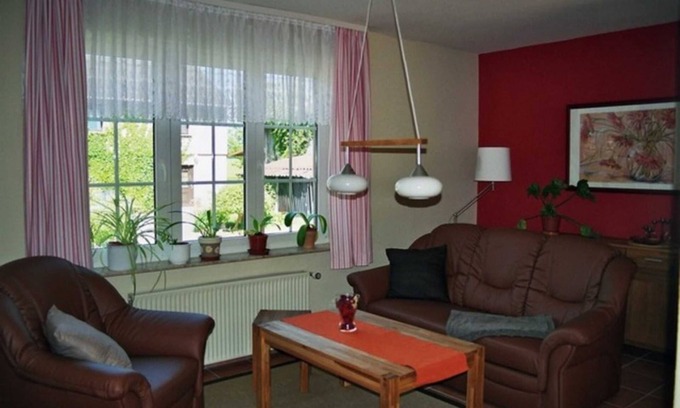Kittendorf Apartment | Scenic Getaway - Countryside Apartment with Ocean View
