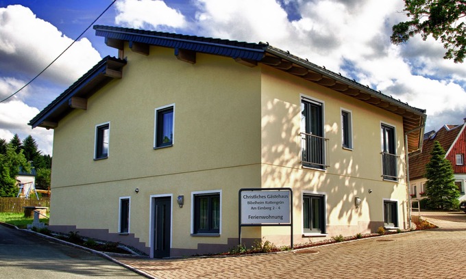 Werda Apartment | Cozy Apartment in the Heart of Beautiful Vogtland