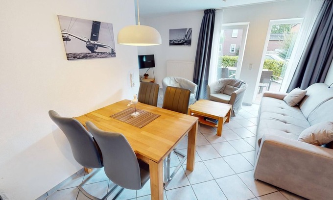 Laboe Apartment | Seewind W01: Oceanfront Apartment with Pool & Spa