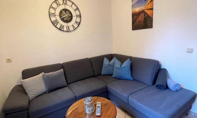 Bergen Apartment | Vacation apartment semi-detached house with 2 bedrooms, garden, balcony and mountain view