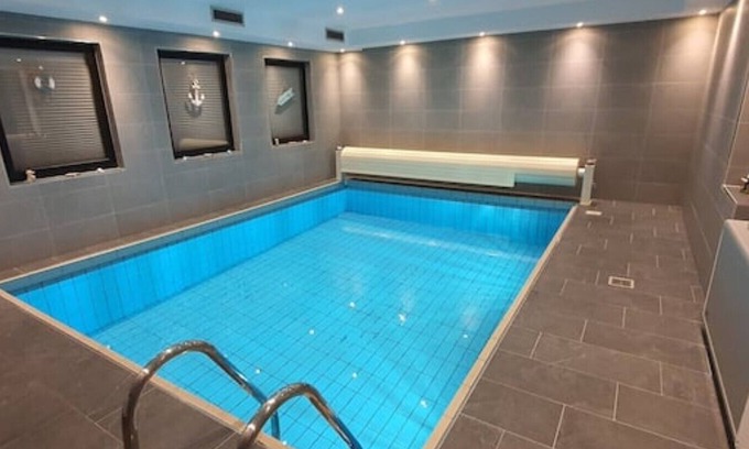 Uedesheim Apartment | Family-Friendly Apartment with Pool, Garden & Playground