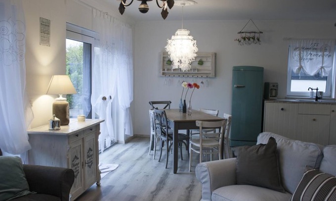 Bendorf Apartment | Vacation apartment Viva la Vida - apartment/flat, shower and bath, WC, 3 bedrooms