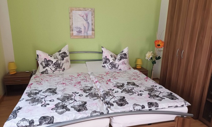 Hanichen Apartment | Family-Friendly Vacation Apartment with Pool & Garden Oasis