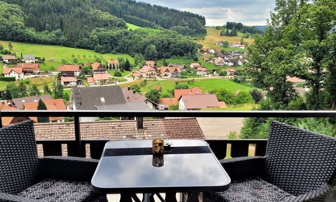 Busterbach Apartment | Top-Rated Vacation Apartment for 4 with Kitchen & Breakfast