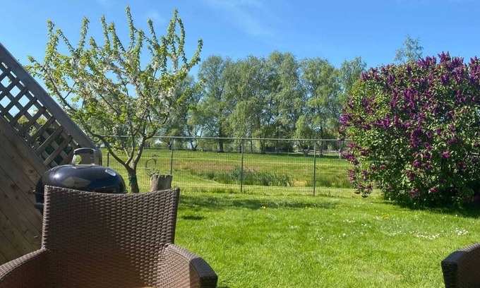 Lambrechtshagen House | Perfect Getaway: Vacation Bungalow Wiesenblick with Pool & Spa
