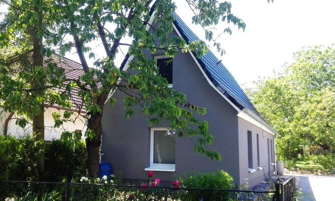 Lauterbach House | Prime Apartment with Ocean View near the Harbor