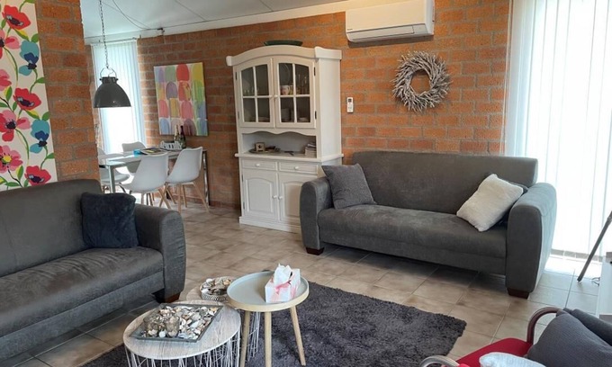 Burgervlotbrug House | Inviting Holiday Home Zijper 24: Family-Friendly Escape