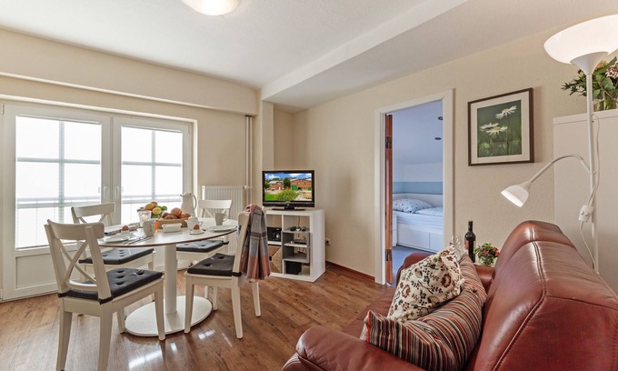 Wenkendorf Apartment | Welcoming Apartment for 4 with Oceanfront Views in Fehmarn