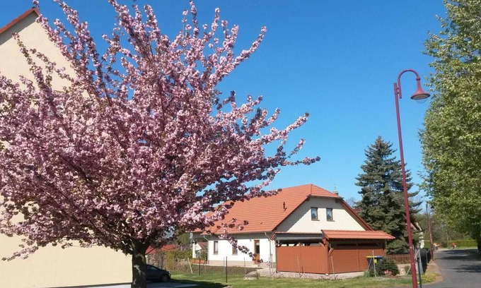 Grossposna Condo | Top-Rated Vacation Apartment at Störmthaler See