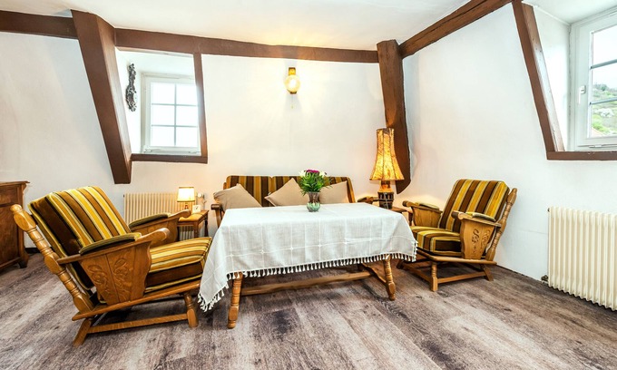 Heppenheim Apartment | Scenic Apartment Overlooking Historic Heppenheim Market