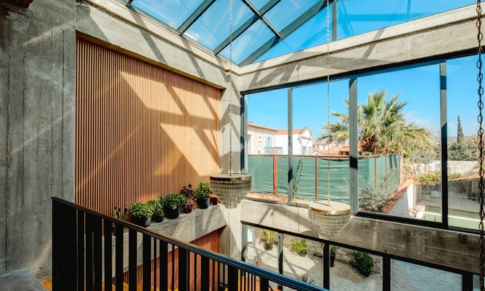Hacımemis House | Beachside Getaway: Vacation Flat w Pool Near Alacati