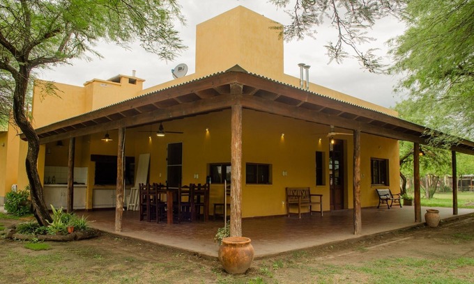 Santiago del Estero House | Vacation Home with Pool in Santiago - No Commission
