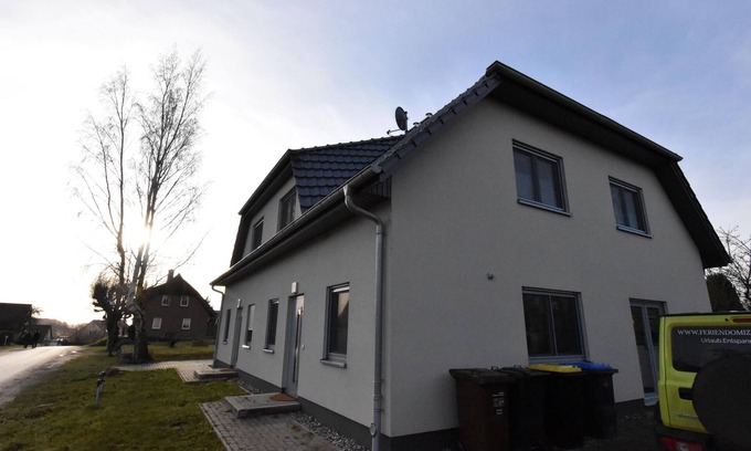 Putbus House | Perfect Oceanfront Getaway: Cappuccino in Wreechen