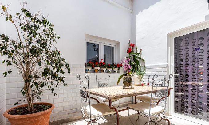 Puerto del Rosario Apartment | Vacation Home "Casa Alba 2" with Wi-Fi & Terrace
